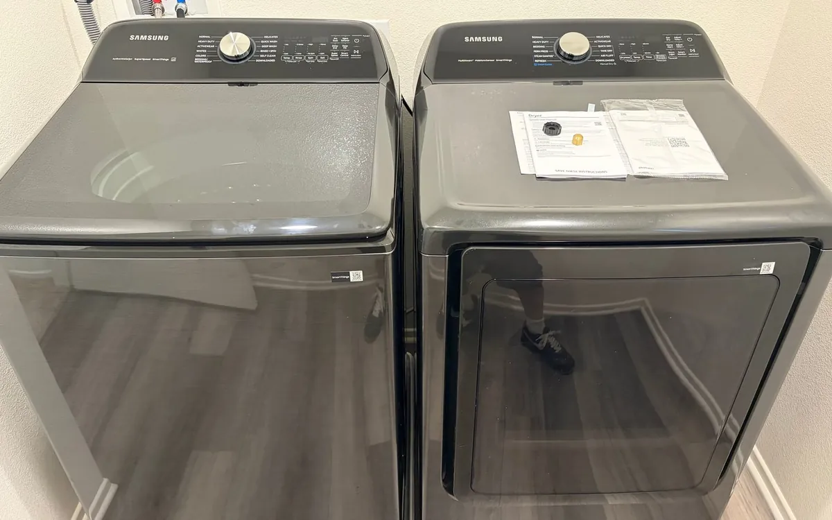 Washer and dryer hooked up by Zomg