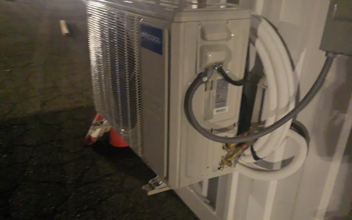 Mini split condenser connected by Zomg