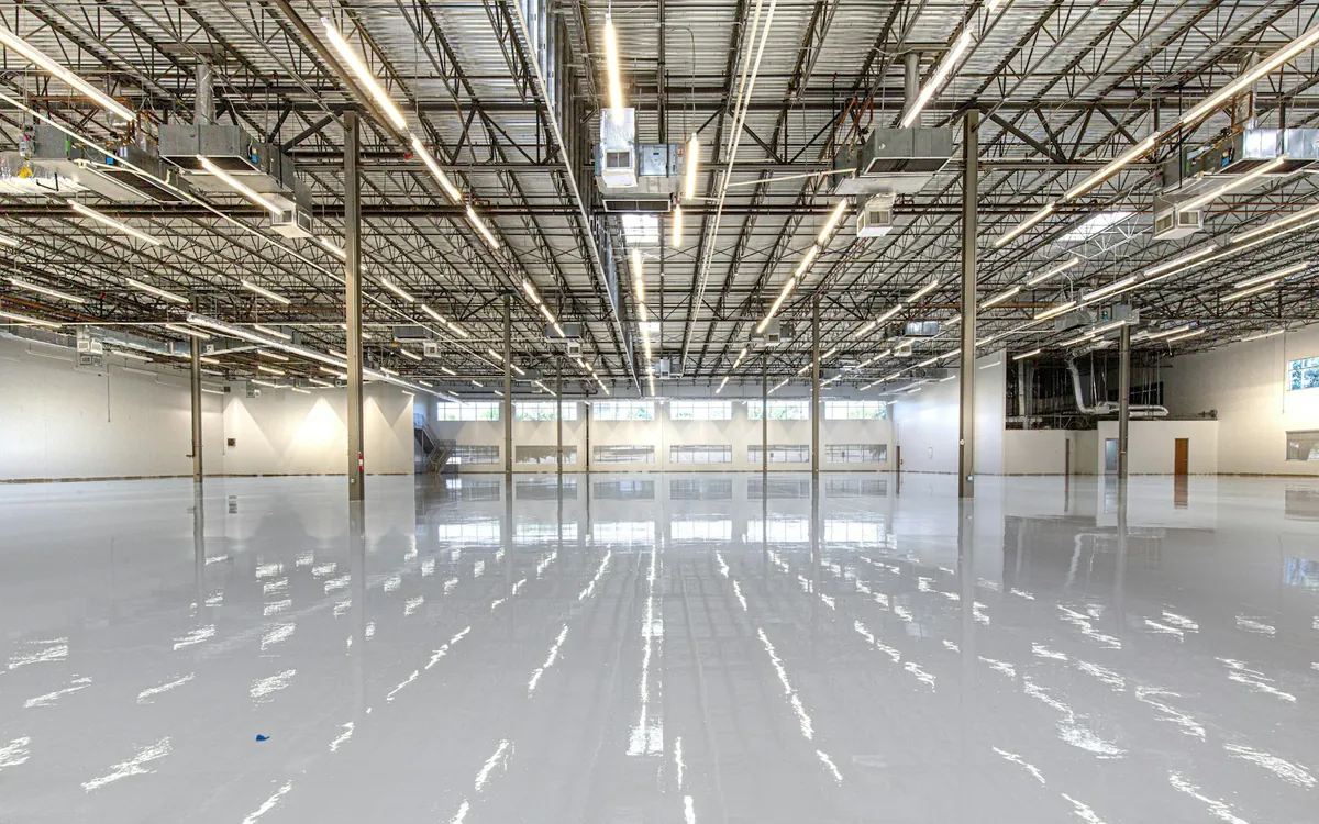 Coated floor with a gloss finish